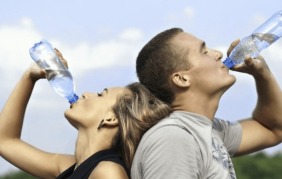 Mejor hidratación para mejor rendimiento deportivo, hidratación, hidratación y rendimiento deportivo.