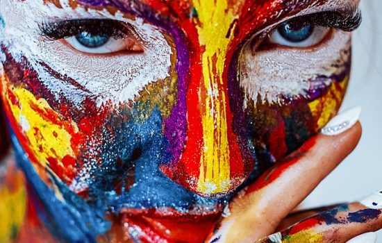 la simbología del color, Asesoría de Imagen, outfit, look fiesta,