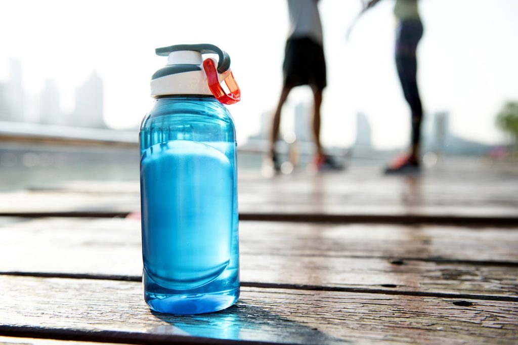 Agua para una dieta para entrenar y adelgazar