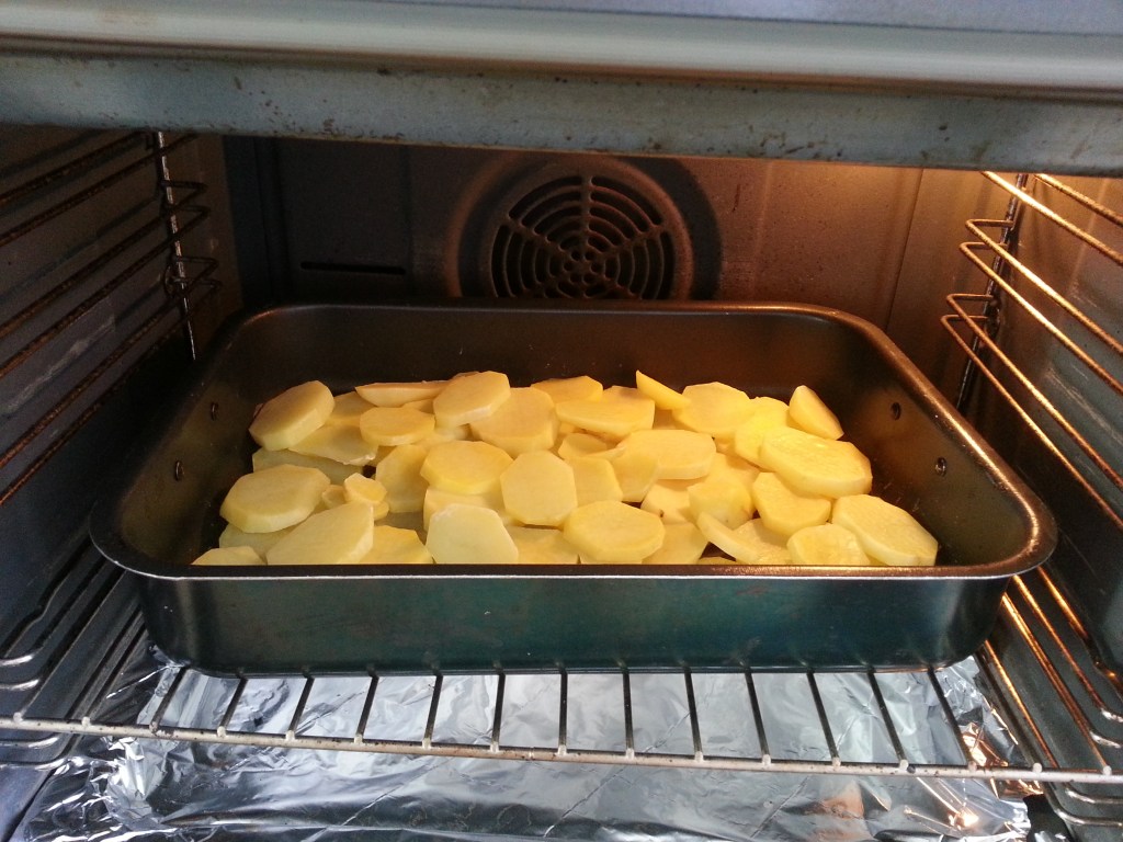 Pescado al horno con cama de verdura Pescado al horno con cama de verdura, recetas para adelgazar, recetas de pescado, recetas light, dietas online