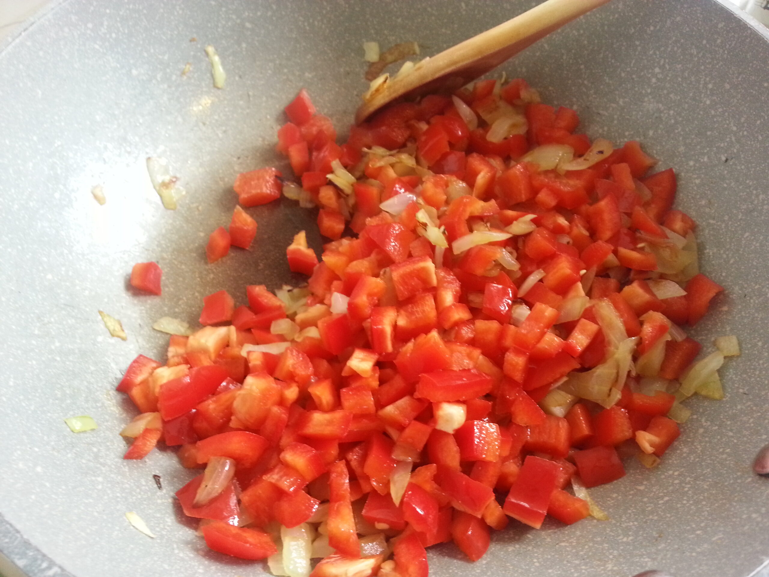 Atún con pimientos. recetas de atún, recetas light, recetas para adelgazar,