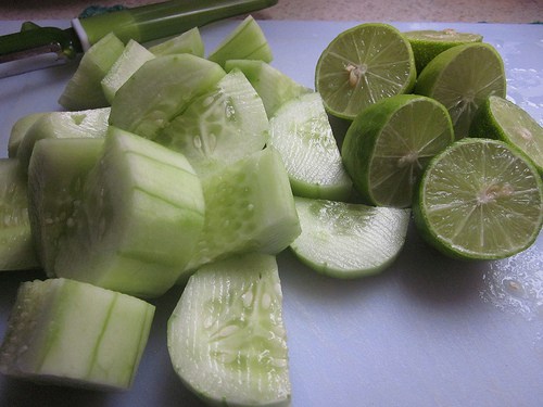 Mejillones con pipirrana, recetas de pescado, recetas light, recetas para adelgazar, comer bien,