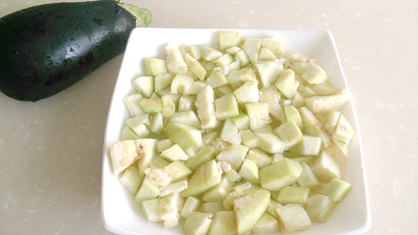 Berenjenas rellenas de carne Berenjenas rellenas de carne, berenjenas rellenas, berenjenas, recetas para adelgazar, recetas de verdura, recetas light