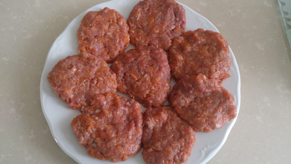 hamburguesas caseras tricolor, recetas de carne, proteína, recetas para adelgazar, dieta para adelgazar, recetas saludables