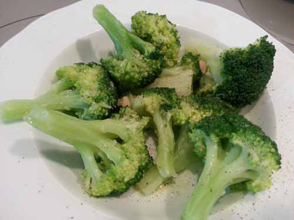 Tofu a la plancha con guarnición de brócoli, recetas, recetas de verdura, recetas para adelgazar, recetas light