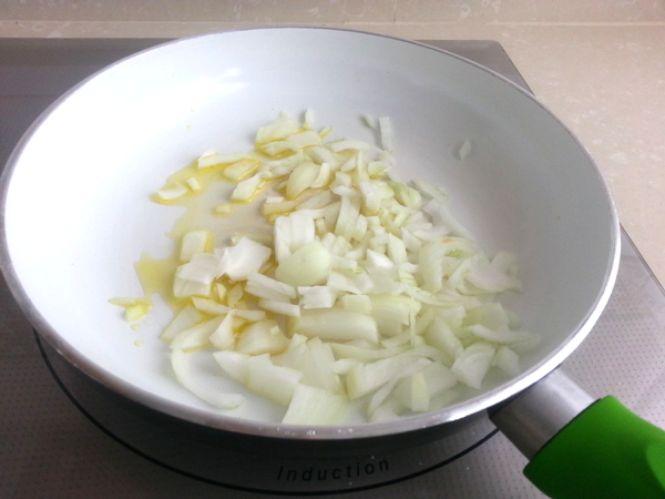 cebolla, Arroz a la cubana, recetas de arroz, recetas salaudables, recetas para adelgazar, recetas light, dietas online, dietista online