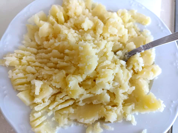 Ensaladilla de patata, salmón y aguacate, recetas de ensalada, recetas light, recetas para adelgazar, dietista online, dietas online