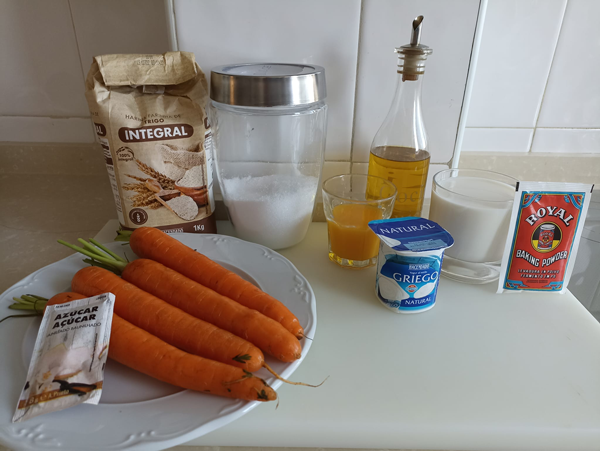 Tarta de zanahoria y naranja para el colesterol Tarta de zanahoria y naranja para el colesterol, recetas para adelgazar, postros saludables, postres bajos en calorías, dietas online, dietista online