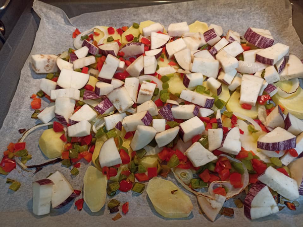 Muslos de pollo marinados con ajo y pimentón, recetas de pollo, recetas saludables, recetas para adelgazar, recetas light, dietas online, dietista online