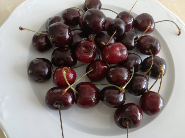 cerezas, Gazpacho de cerezas, recetas de sopas frías, sopas frías, recetas para adelgazar, recetas light, dietas online, dietista online