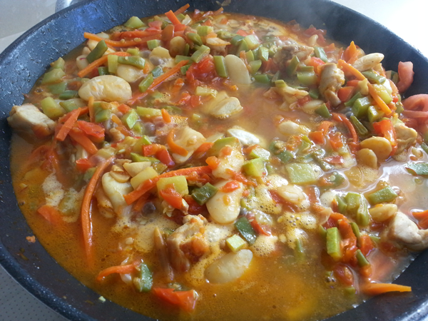 Paella de pollo, recetas de arroz, recetas salaudables, recetas para adelgazar, recetas light, dietas online, dietista online