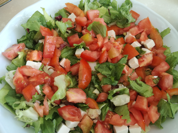 Ensalada de verano, recetas de ensaladas, recetas para adelgazar, recetas saludables, dietas online, dietista online, bolitas de melón, queso feta