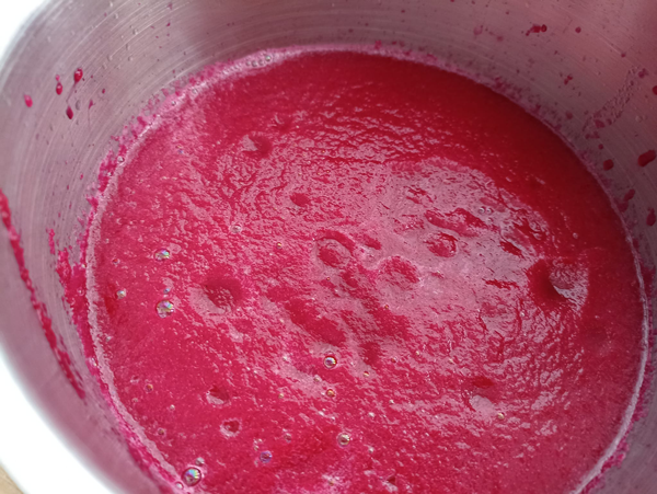 Sopa fría de remolacha Sopa fría de remolacha, recetas de verdura, recetas para adelgazar, recetas saludables, recetas light,