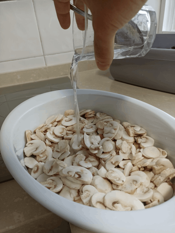 Champiñones en vinagre Champiñones en vinagre, recetas de verdura, recetas ligeras, recetas light, recetas para adelgazar, recetas saludable