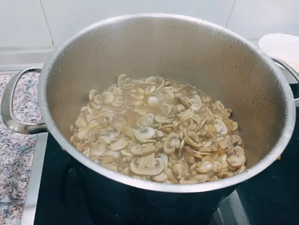 Crema de champiñones, recetas ligeras, cremas y purés, recetas de verdura, recetas para adelgazar, recetas light