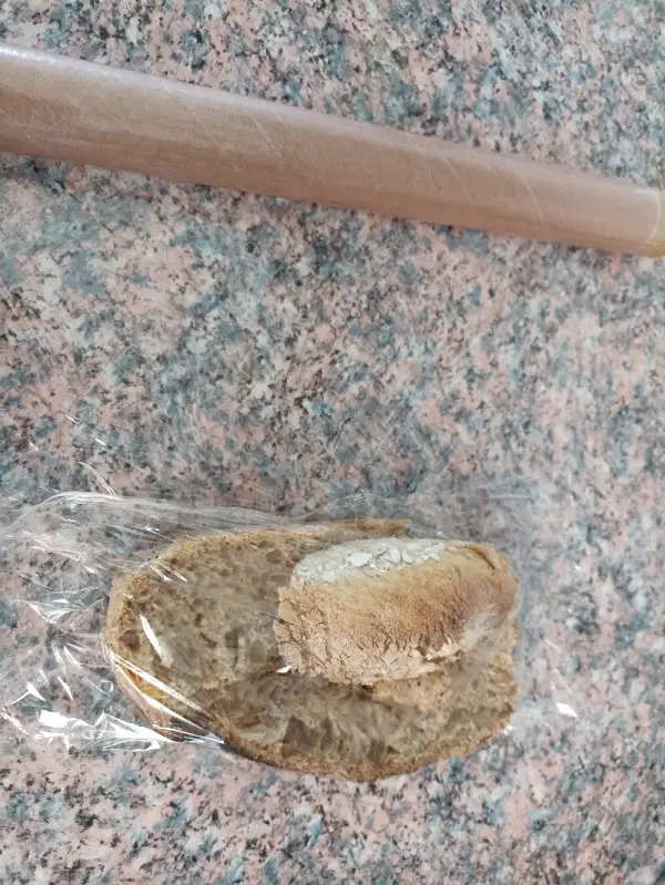 Pan casero de masa madre semi integral Pan casero de masa madre semi integral, pan de masa madre, pan semi integral, pan casero