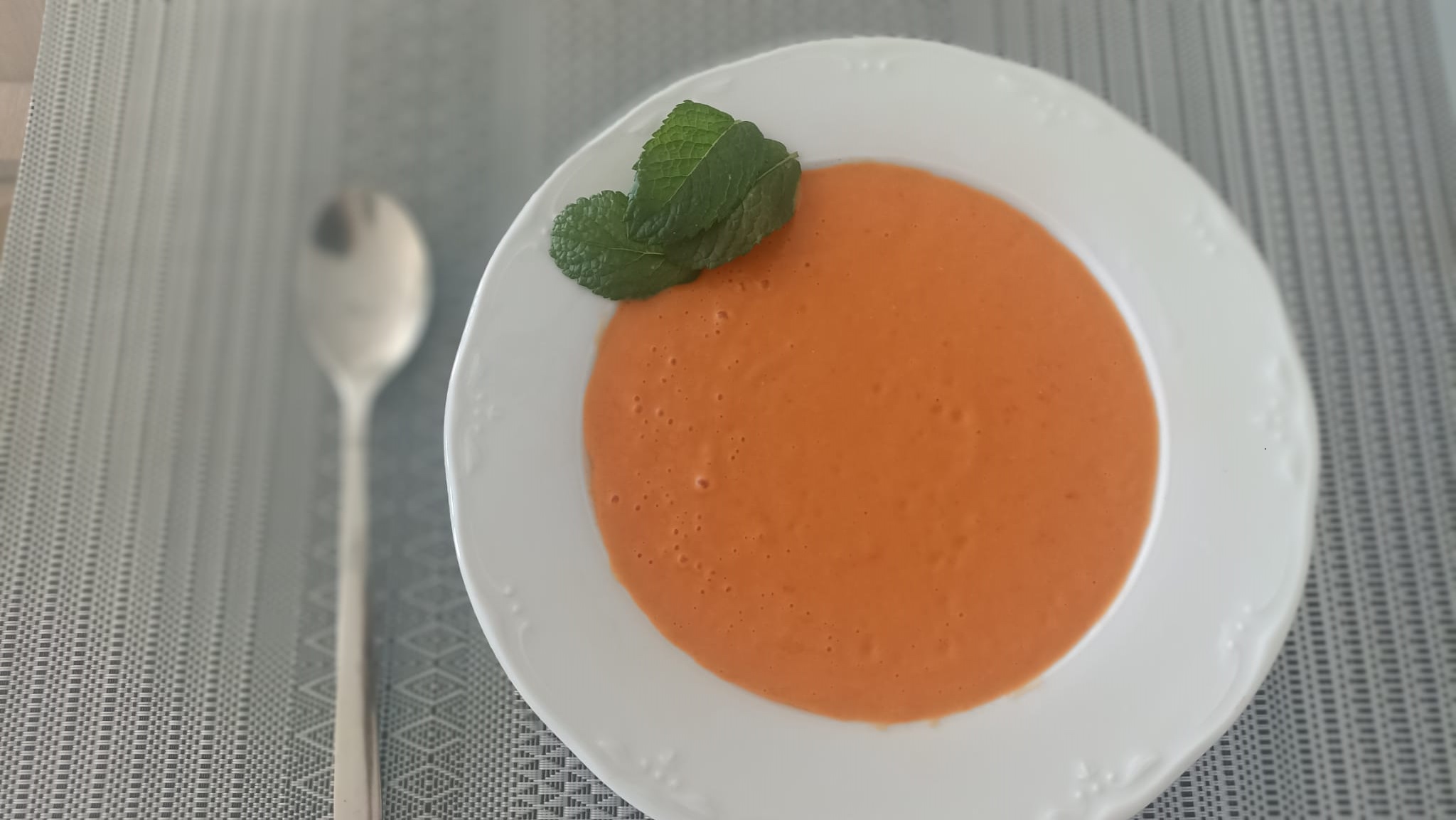 gazpacho de mango, sopas frias