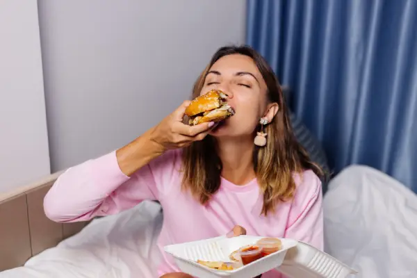Comer rápido engorda Comer rápido engorda
