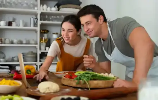 La cocina no es cuestión de sexos: lista de la compra para comer sano en casa