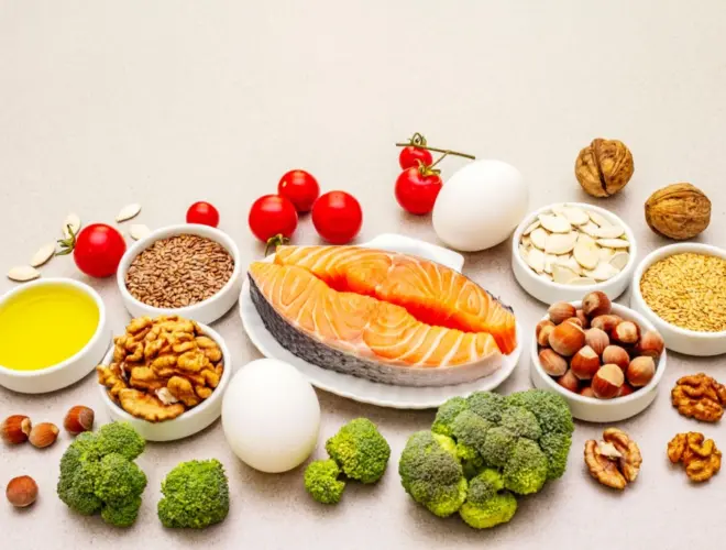 c&oacute;mo funciona la dieta keto con alimentos ricos en grasas saludables