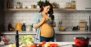 feliz-dia-de-la-madre-alimentacion-en-el-embarazo-para-una-nueva-vida (2) alimentación en el embarazo saludable imagen horizontal